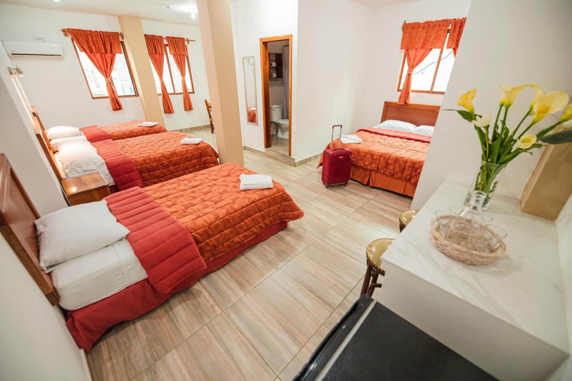 Suites En El Centro Puerto Ayora  Exterior foto